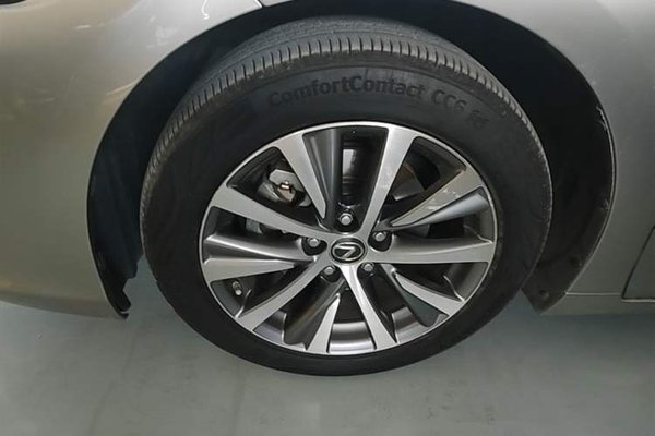 Lexus ES 2018, 94400 км, за 22924 USD - фото 10