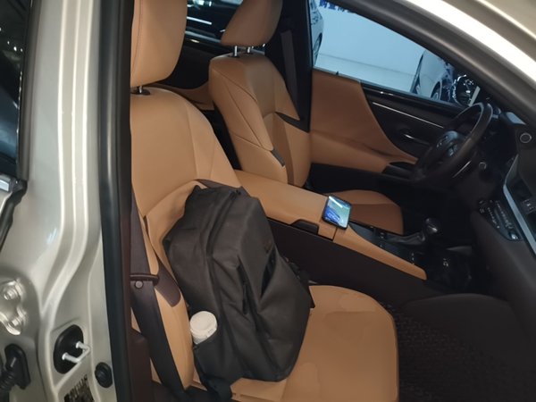 Lexus ES 2018, 98900 км, за 25349 USD - фото 23