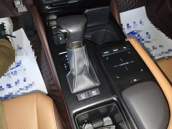 Lexus ES 2018, 98900 км, за 25349 USD - фото 17