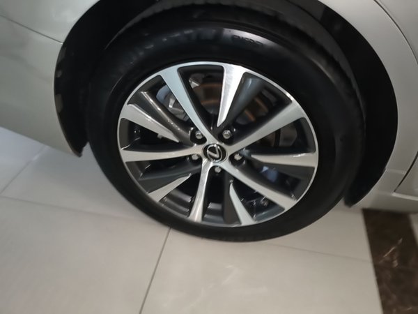 Lexus ES 2018, 98900 км, за 25349 USD - фото 10