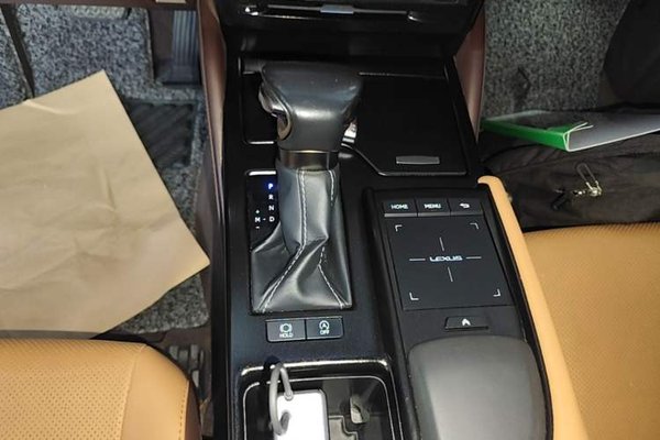 Lexus ES 2020, 84200 км, за 23168 USD - фото 16
