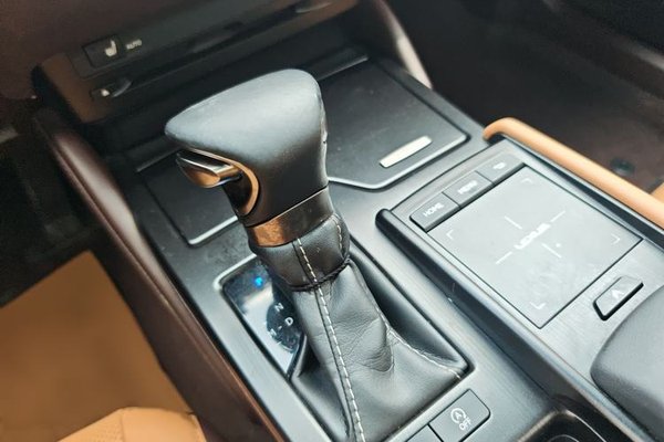 Lexus ES 2020, 88500 км, за 22398 USD - фото 21