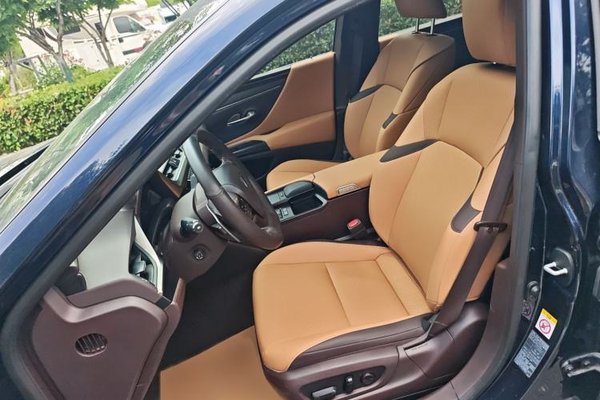 Lexus ES 2020, 88500 км, за 22398 USD - фото 22