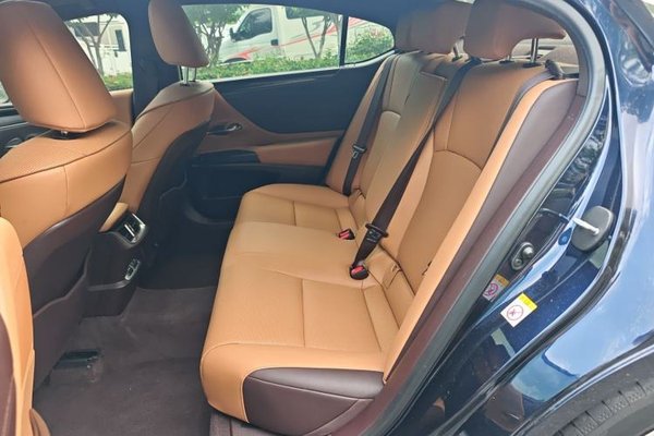 Lexus ES 2020, 88500 км, за 22398 USD - фото 25