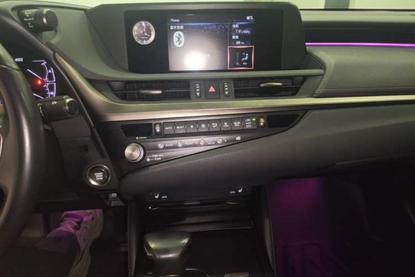 Lexus ES 2020, 135200 км, за 24704 USD - фото 16