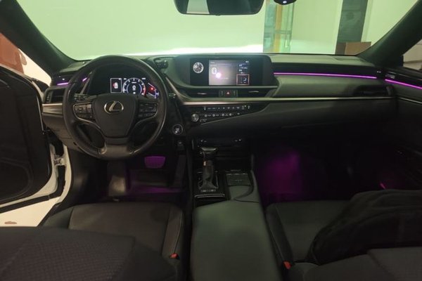 Lexus ES 2020, 135200 км, за 24704 USD - фото 13