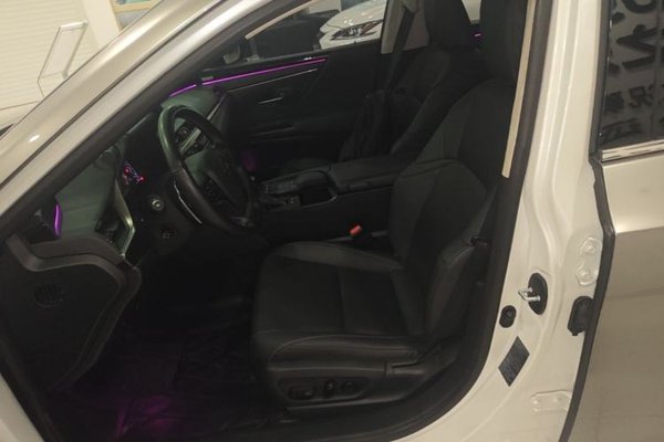 Lexus ES 2020, 135200 км, за 24704 USD - фото 18