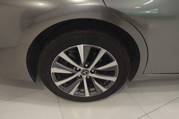 Lexus ES 2020, 135200 км, за 24704 USD - фото 10