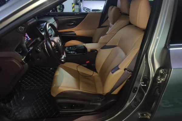 Lexus ES 2020, 56300 км, за 21732 USD - фото 14