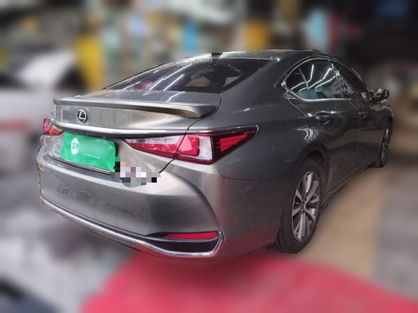 Lexus ES 2020, 76000 км, за 24669 USD - фото 8