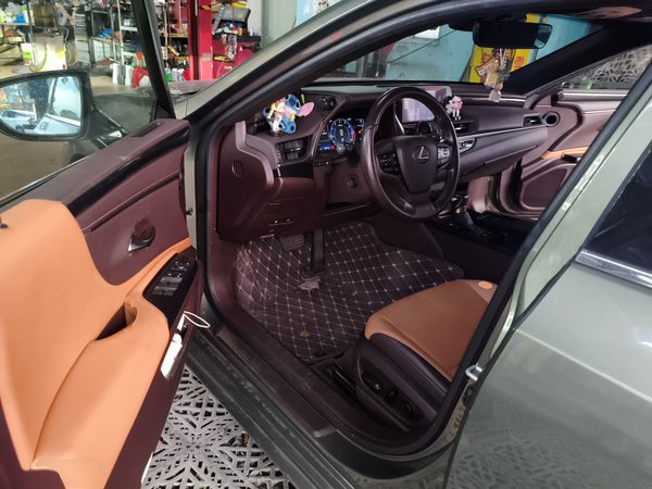 Lexus ES 2020, 76000 км, за 24669 USD - фото 20