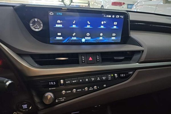 Lexus ES 2020, 54000 км, за 24212 USD - фото 12