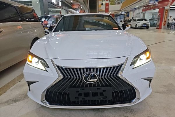 Lexus ES 2020, 54000 км, за 24212 USD - фото 22