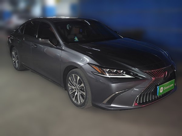 Lexus ES 2020, 93500 км, за 32360 USD