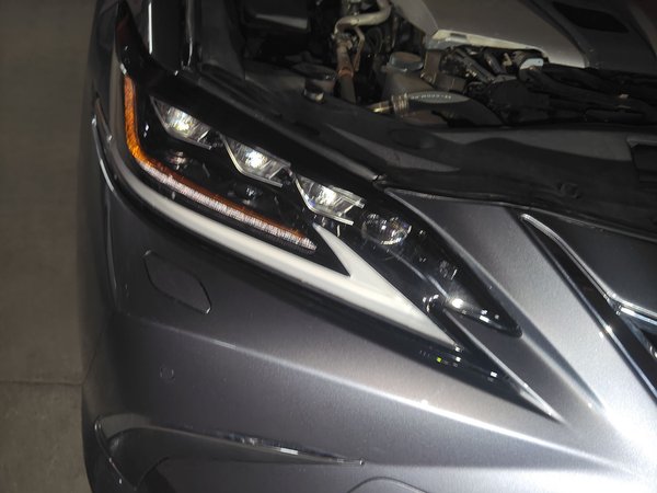 Lexus ES 2020, 93500 км, за 32360 USD - фото 7