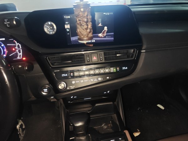 Lexus ES 2021, 67500 км, за 26360 USD - фото 19