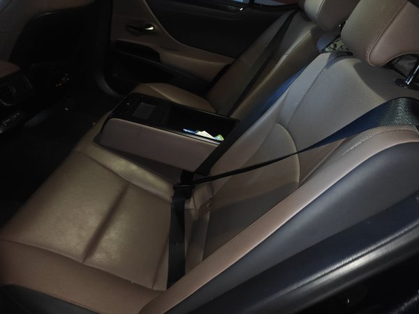 Lexus ES 2021, 67500 км, за 26360 USD - фото 16