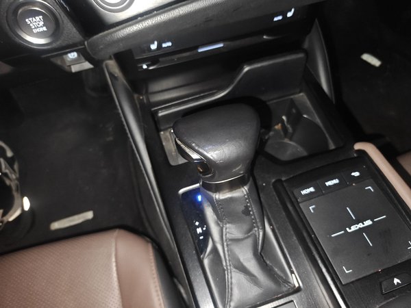 Lexus ES 2021, 67500 км, за 26360 USD - фото 14