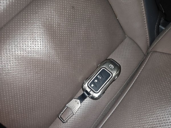 Lexus ES 2021, 67500 км, за 26360 USD - фото 9