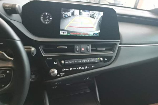 Lexus ES 2021, 24500 км, за 27811 USD - фото 16