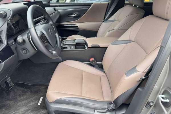 Lexus ES 2021, 24500 км, за 27811 USD - фото 18