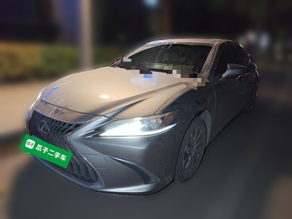 Lexus ES · 2021 год