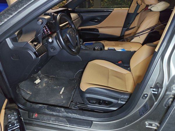 Lexus ES 2021, 48800 км, за 25215 USD - фото 20