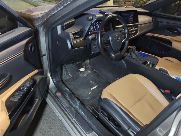 Lexus ES 2021, 48800 км, за 25215 USD - фото 17