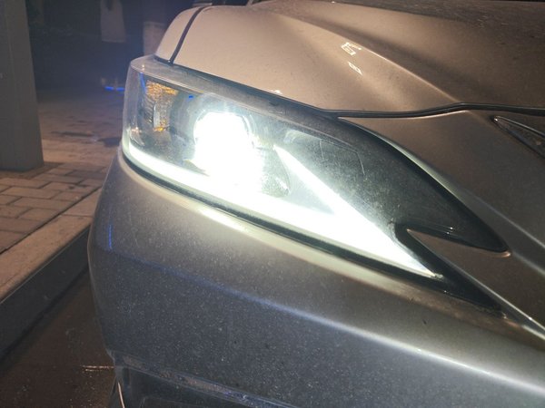 Lexus ES 2021, 48800 км, за 25215 USD - фото 8