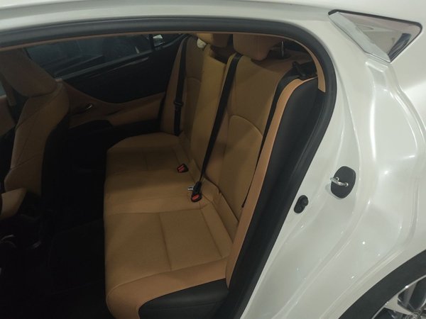 Lexus ES 2021, 57300 км, за 29307 USD - фото 20