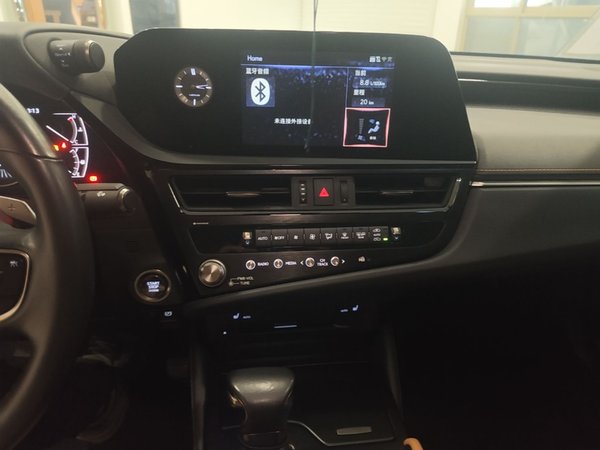 Lexus ES 2021, 57300 км, за 29307 USD - фото 16