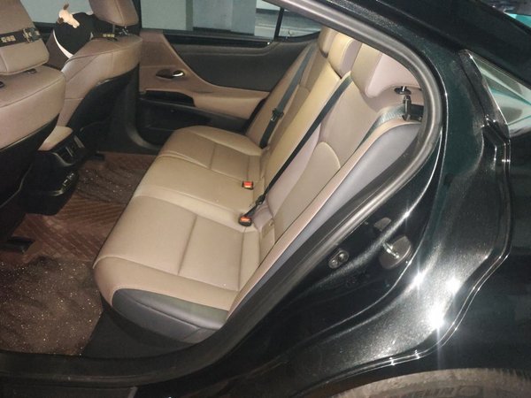 Lexus ES 2022, 62100 км, за 32527 USD - фото 18