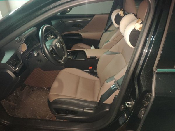 Lexus ES 2022, 62100 км, за 32527 USD - фото 16