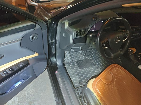 Lexus ES 2023, 17700 км, за 29782 USD - фото 19