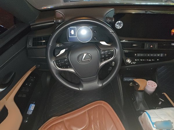 Lexus ES 2023, 17700 км, за 29782 USD - фото 18