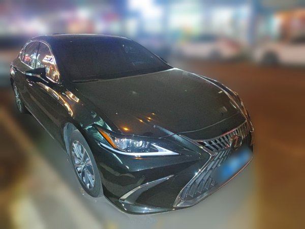 Lexus ES 2023, 17700 км, за 29782 USD - фото 7