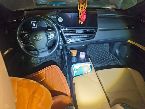 Lexus ES 2023, 17700 км, за 29782 USD - фото 10