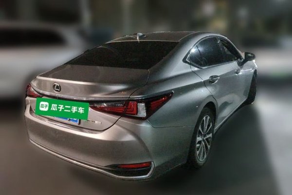 Lexus ES 2023, 22700 км, за 27284 USD - фото 6