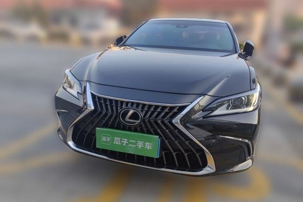 Lexus ES 2024, 27599 км, за 25808 USD - фото 8