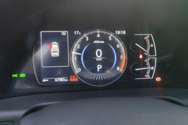 Lexus ES 2024, 27599 км, за 25808 USD - фото 18
