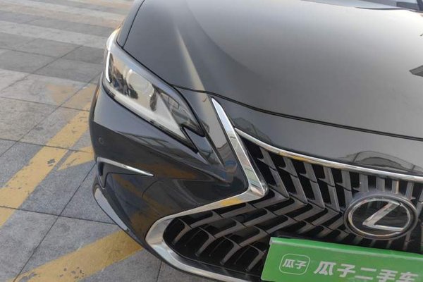Lexus ES 2024, 27599 км, за 25808 USD - фото 13