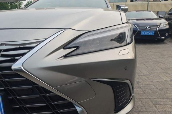 Lexus ES 2025, 3500 км, за 34409 USD - фото 9
