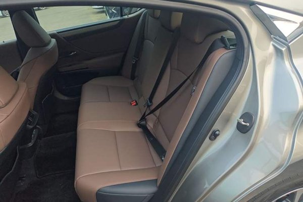 Lexus ES 2025, 3500 км, за 34409 USD - фото 20