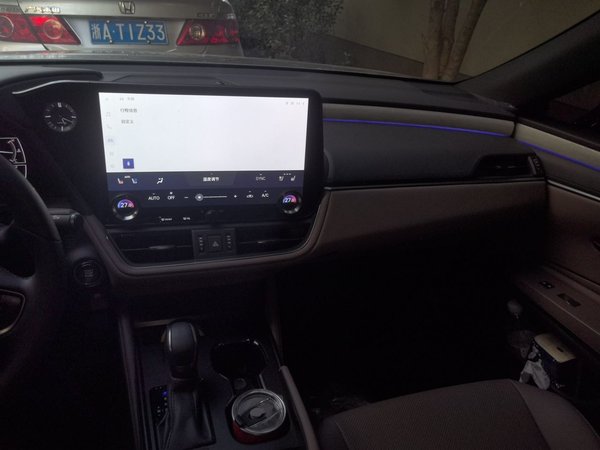 Lexus ES 2025, 9200 км, за 32584 USD - фото 14