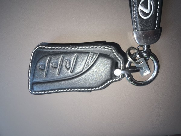 Lexus ES 2025, 9200 км, за 32584 USD - фото 9