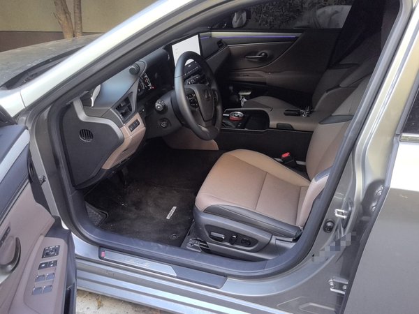 Lexus ES 2025, 9200 км, за 32584 USD - фото 17