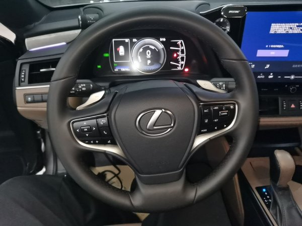 Lexus ES 2025, 13600 км, за 45721 USD - фото 14