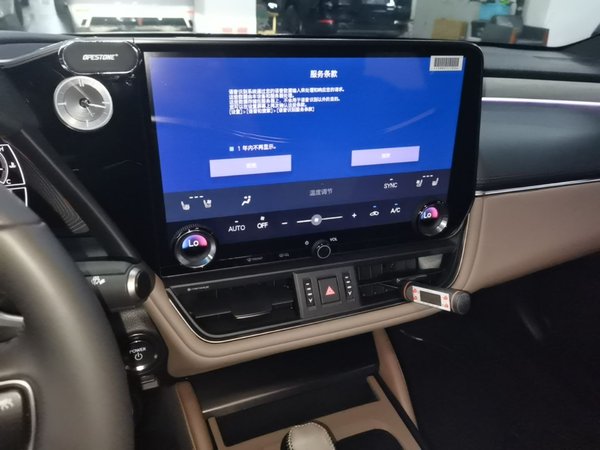 Lexus ES 2025, 13600 км, за 45721 USD - фото 16