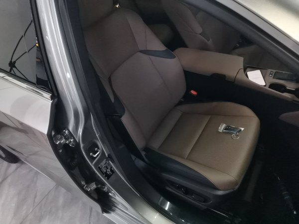Lexus ES 2025, 13600 км, за 45721 USD - фото 23