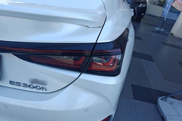 Lexus ES 2025, 4500 км, за 46322 USD - фото 8